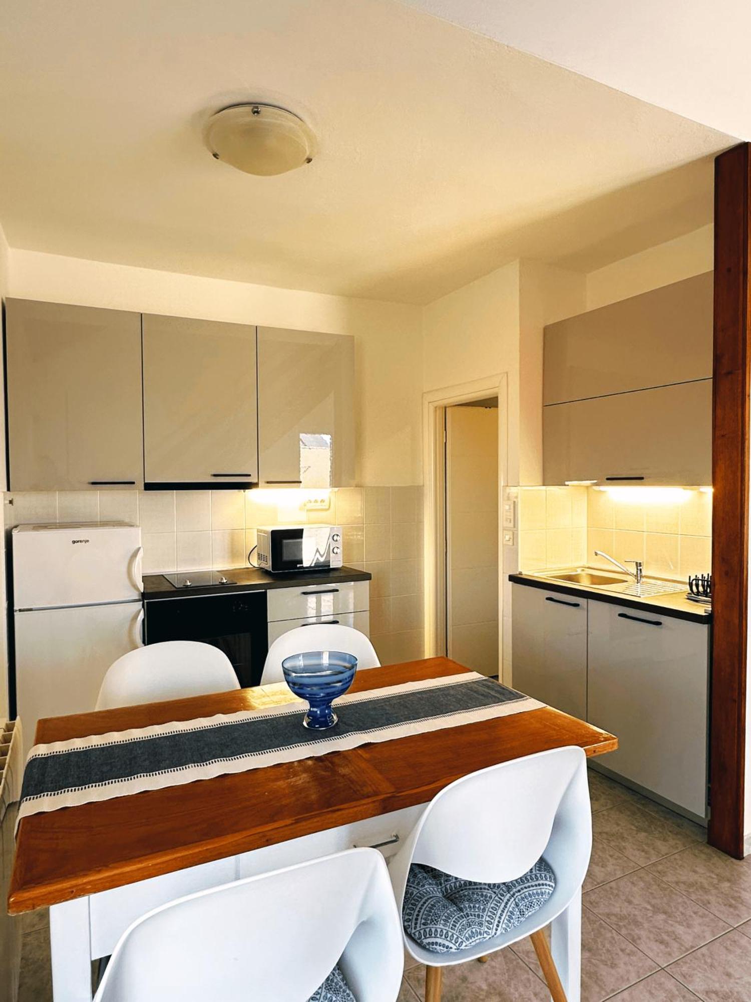 Apartments Vilma Murter Exterior foto